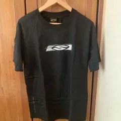 黒のロゴプリントTシャツ Mサイズのサムネイル
