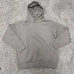 UNIQLO ベージュ ウルトラストレッチドライスウェットプルパーカ