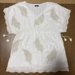 fredyrepit刺繍入り ホワイト 半袖 トップスのサムネイル