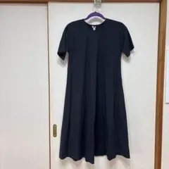 ユニクロ　半袖ワンピース　紺色