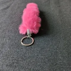 F★新品未使用★3月25日100円値下げ★ ピンクファーキーホルダー