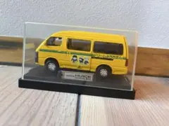 TOYOTA HIACE SCHOOL BUS ミニカーのサムネイル