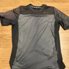Nike Dri-FIT ストライプシャツ ダークグレー