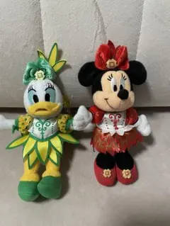 ディズニー ぬいぐるみバッジ 2個セット　ミニー　デイジー　イヤホンジャック付き