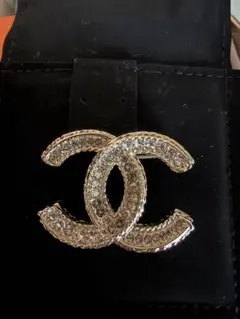 CHANEL シャネル パール リボン付き ブローチ B23 K - メルカリ