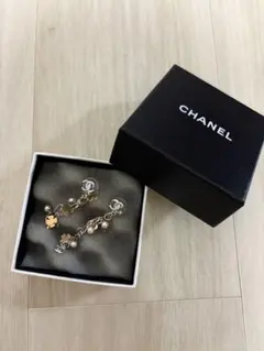 CHANEL チェーンピアス パール付き