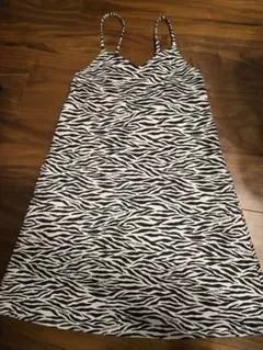 ゼブラ柄　秋、冬ワンピース