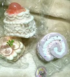 大きい！かわいい！ピンク　桃色ケーキ　スクイーズ　3点セット
