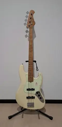 バッカス　ユニバース　フレットレスジャズベース　リフィニッシュ　そこそこ美中古品 Yahoo!オークション - Bacchus(バッカス)BJB-1R FL BLK UNIVERSE