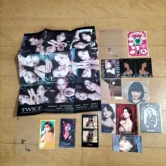 TWICE ポスターとカードなどのセット K-POPアイドル