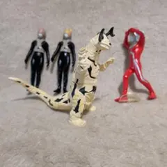 ウルトラセブンシリーズ 怪獣 ガシャポン フィギュア 4体セットのサムネイル