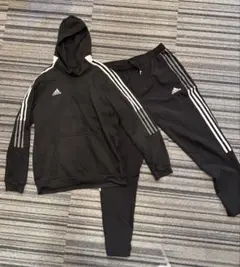 アディダス tiro 3xl