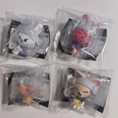 【匿名配送】Straykids SKZOO サウナフィギュア 4個セット①