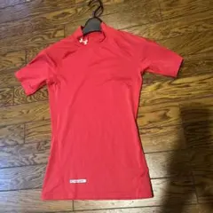 アンダーアーマーTシャツ　赤、Sサイズ