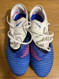 ナイキ ハイパーヴェノム ファントム FG ホワイトパック