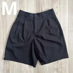 【タックハーフパンツ】Mサイズ　GU ジーユー　美品　レディース　ブラック　黒