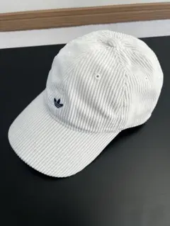 adidas コーデュロイ キャップ 白 トレフォイル刺繍 美品