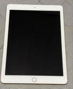 Apple iPad 第6世代　本体　ゴールドのサムネイル