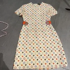 みゆうちゃん着用 ♡ LV ヴィトン モノグラム ハート柄 ワンピース 34のサムネイル