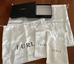 FURLA 巾着袋4枚・箱1つ