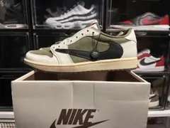 Travis × Jordan 1 Low Reverse Olive 28cmのサムネイル