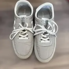 New Balance 720 グレー スニーカー