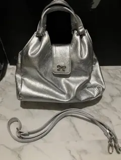 メタリックシルバーショルダーバッグ
