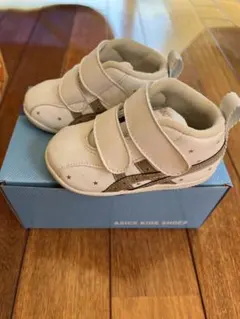 アシックス　スクスク　ゴールド　13.5