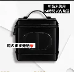 Dior ノベルティ　オリジナルポーチ　バニティポーチ　ブラック　エナメル
