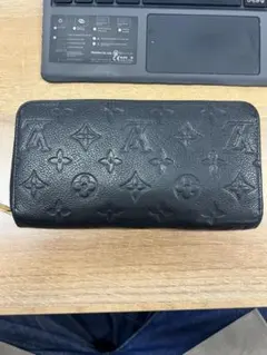 Louis Vuitton アンプラント ジッピーウォレット マリーヌルージュ