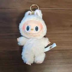 POPMART ラブブ　モコモコ　薄ベージュ　キーホルダー