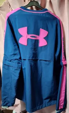 Under Armour ネイビー ピンク 長袖Tシャツ