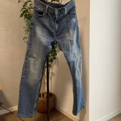 リーバイス　W30 L32 ストレートデニムパンツ　513