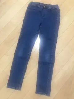 GU 150 定番　ストレッチジーンズ