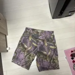HUF カモフラージュ柄 ショートパンツ パープル サイズ34のサムネイル