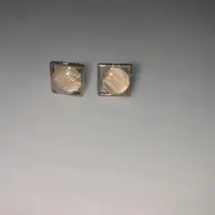 スクエア型スタッドピアス レディース