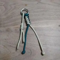 パラコード キーリング 緑と金