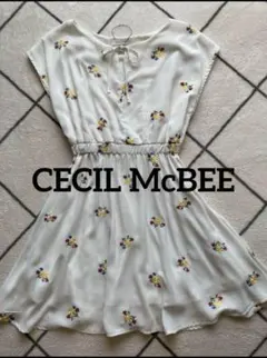 CECIL McBEE 花柄刺繍フレアワンピース