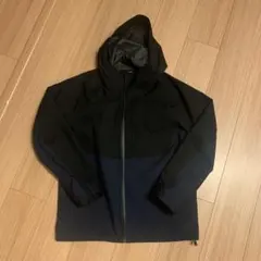 UNIQLO 黒・紺　マウンテンパーカー S