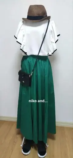 【訳あり】フリル付きトップス Mサイズ