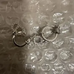 ピアス　DIOR