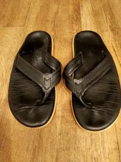 2025年最新】ISLAND SLIPPER カラー：ブラック系 トングサンダルの人気