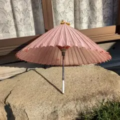 ピンクの舞踊傘