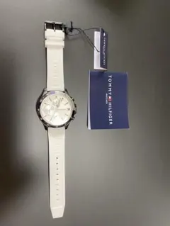 TOMMY HILFIGER 腕時計 クォーツ ホワイトのサムネイル