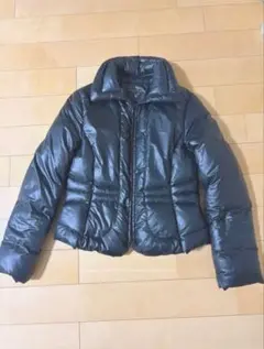 【最終価格】【未着用】Modify ダウンジャケット　黒　短丈　Sサイズ　冬服のサムネイル