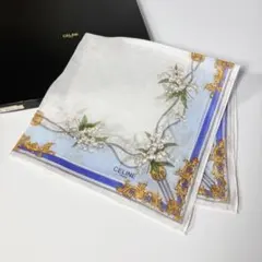 美品 CELINE セリーヌ 花柄 綿100 ハンカチ ライトブルーのサムネイル