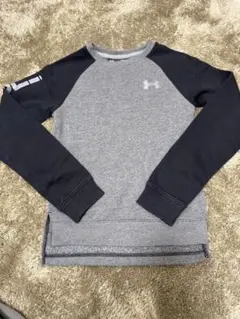 Under Armour グレー ブラック　 トレーナー YSM