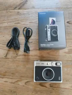FUJIFILM instax mini Evoインスタントカメラ黒SDカード付