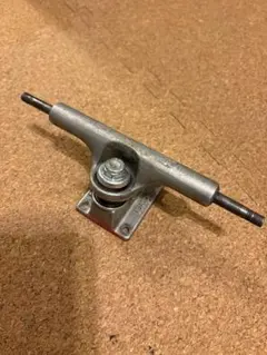 ACE エースMFG スケートボードトラック　33 Lo