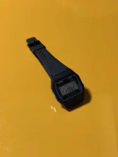 CASIO F-23W デジタル腕時計 本体 チプカシ 激レア オールド CASIO F-23W デジタル腕時計 本体 チプカシ 激レア オールド - メルカリ